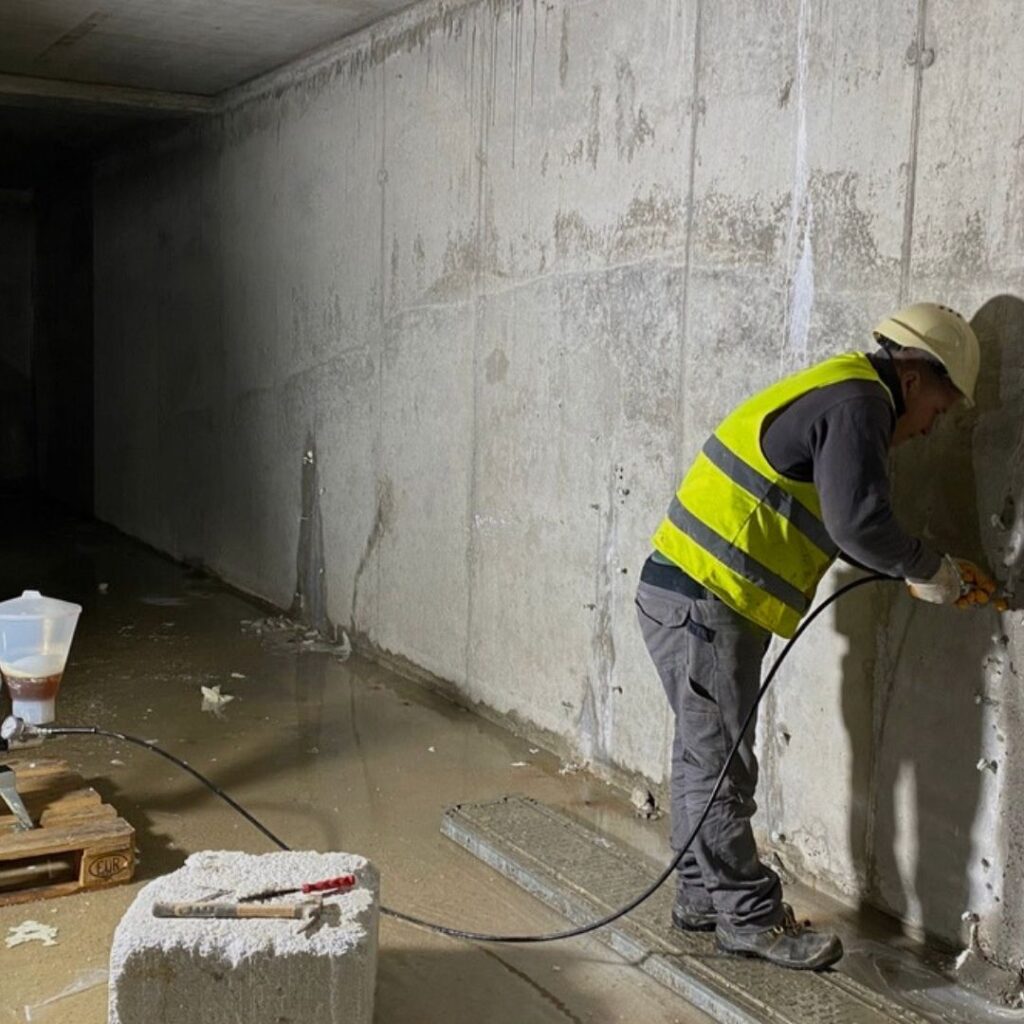 Hidroizolim me injeksion Resine Spetec, teknikë speciale.