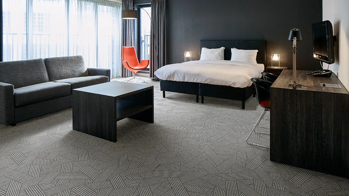 dysheme moket showtime graphic